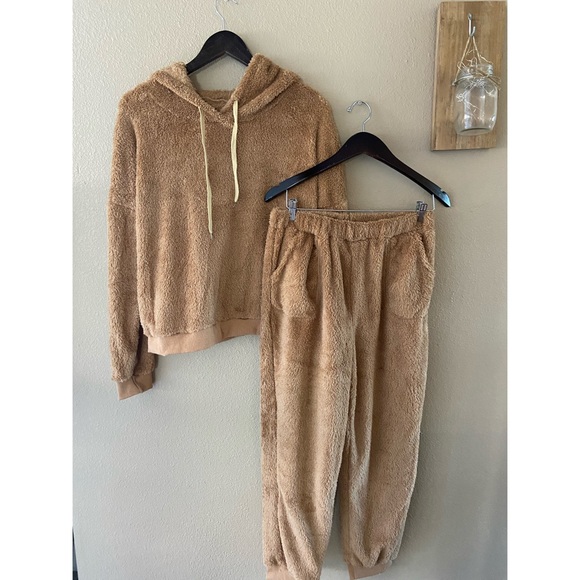 Warm Sherpa lounge set - Picture 10 of 13